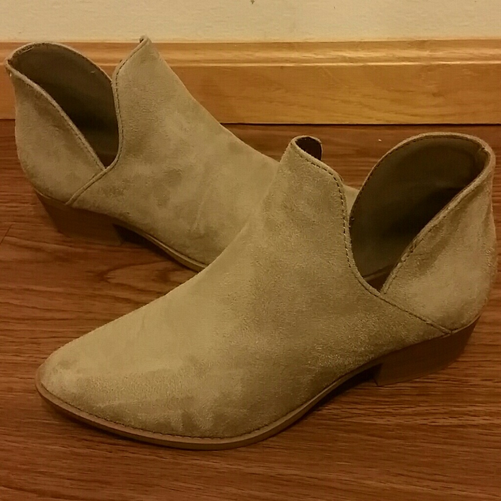 Ankle boots